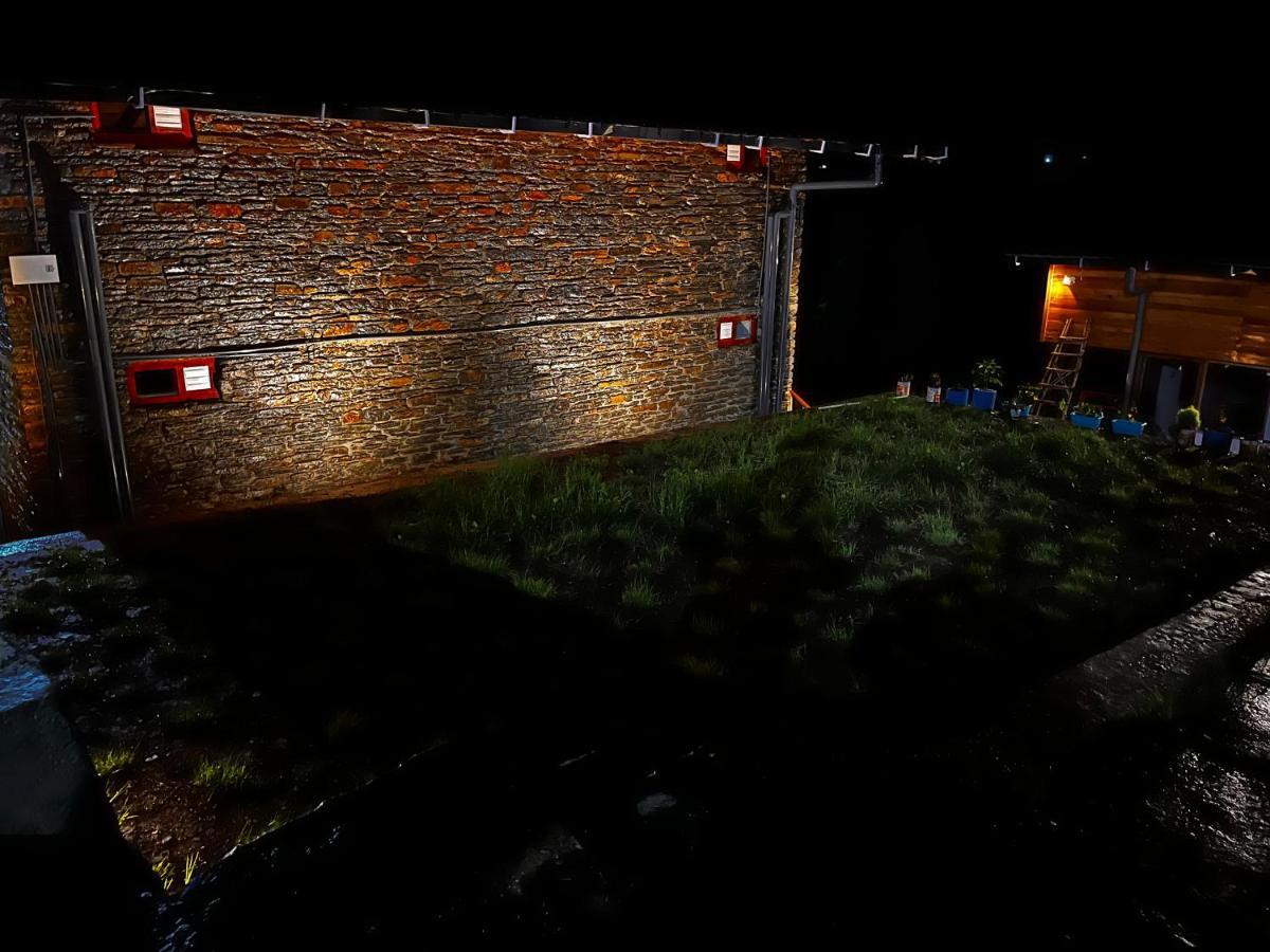 The Roots Homestay Almora Esterno foto