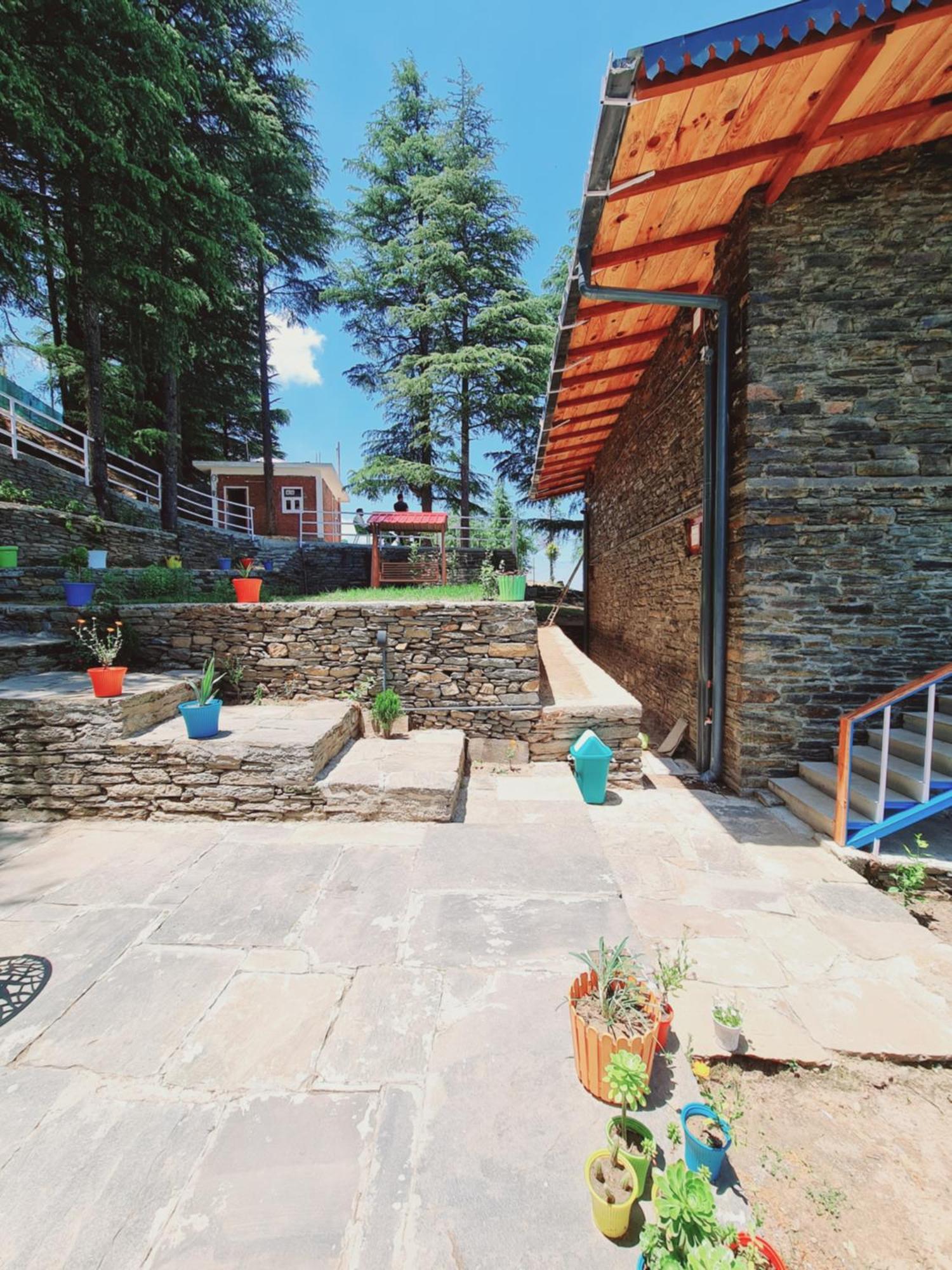 The Roots Homestay Almora Esterno foto