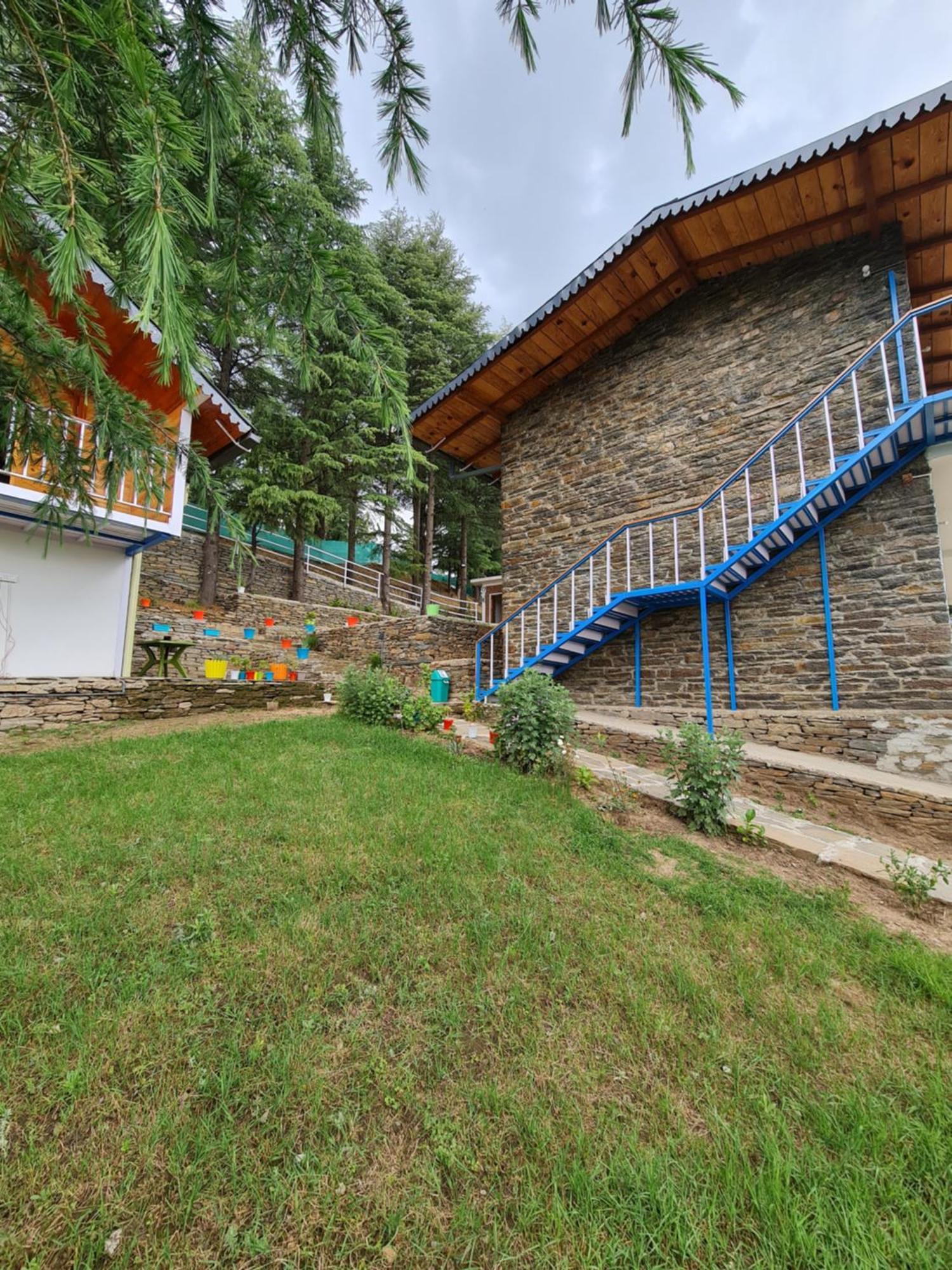The Roots Homestay Almora Esterno foto